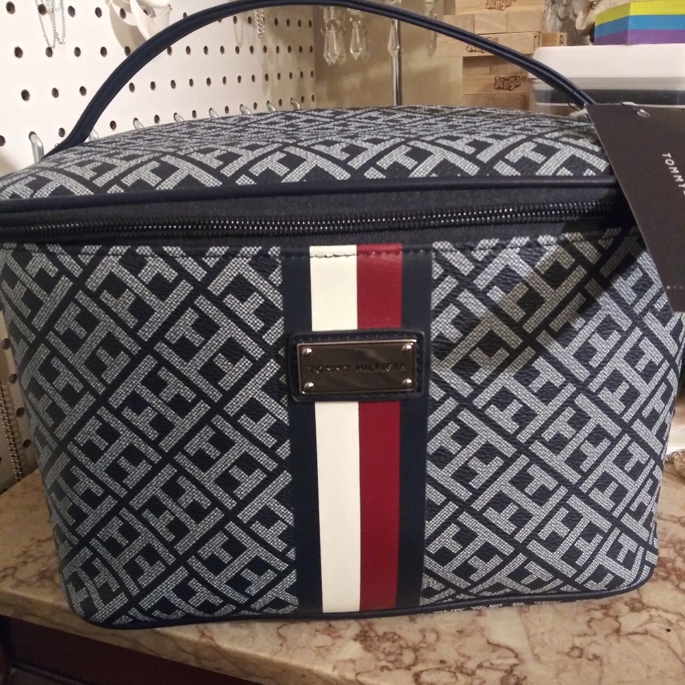 Makeup bag